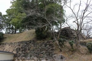 【湧水町】松尾城（栗野）跡：鹿児島では珍しい野面積みの石垣に感動！朝鮮出兵（文禄の役）で島津義弘公が出陣した城