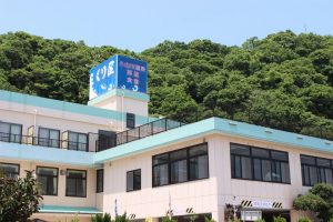 旅館食堂くり屋：”おんたまソフト”の絶妙な美味さを体感！でも、腹皮もカツオのたたきも最高だよ(笑)