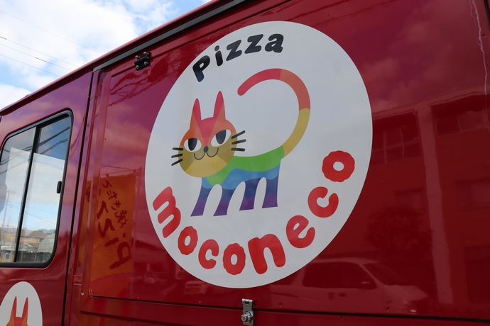 【日置市】Pizza moco neko(モコネコ)：なにかと美味しいお店の多い伊集院に素敵なオーナーさん手作りの窯を使った移動販売ピザ屋さんが誕生！