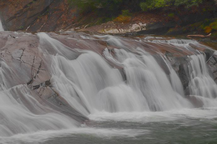 【肝付町】轟の滝：大隅を代表する自然の滑り台が体験できる滝と言えばココ！