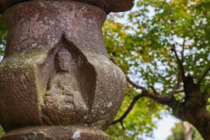 【南九州市川辺町】水元神社:清流が流れる神社へ約800年前に中国で造られた薩摩塔を訪ねてきた