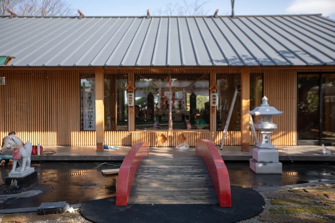 神徳稲荷神社 連なる鳥居とガラスの鳥居のある鹿屋の新スポット