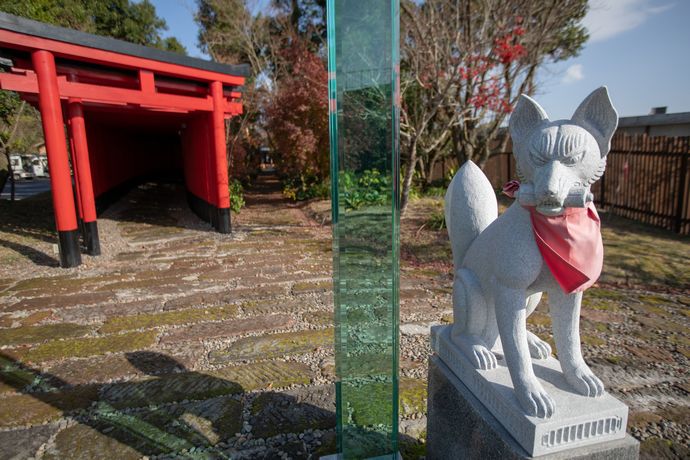 神徳稲荷神社 連なる鳥居とガラスの鳥居のある鹿屋の新スポット