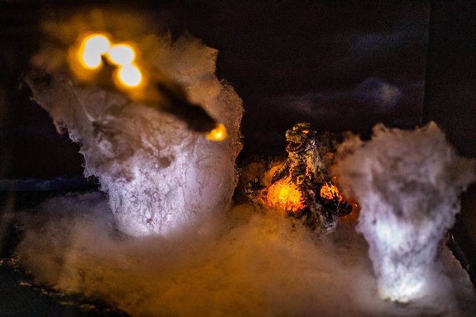 海洋堂の鹿児島展示会でゴジラを見る